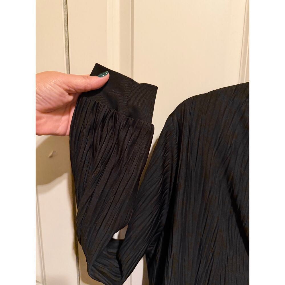 BEAT Women's Black Pleated Look Long Sleeve Button Up Cardigan Plus Size 4X - Picture 2 of 9